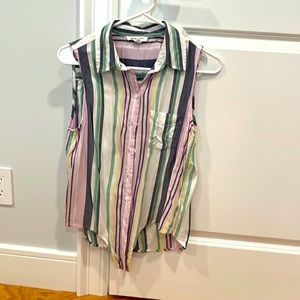 Tie in the front top